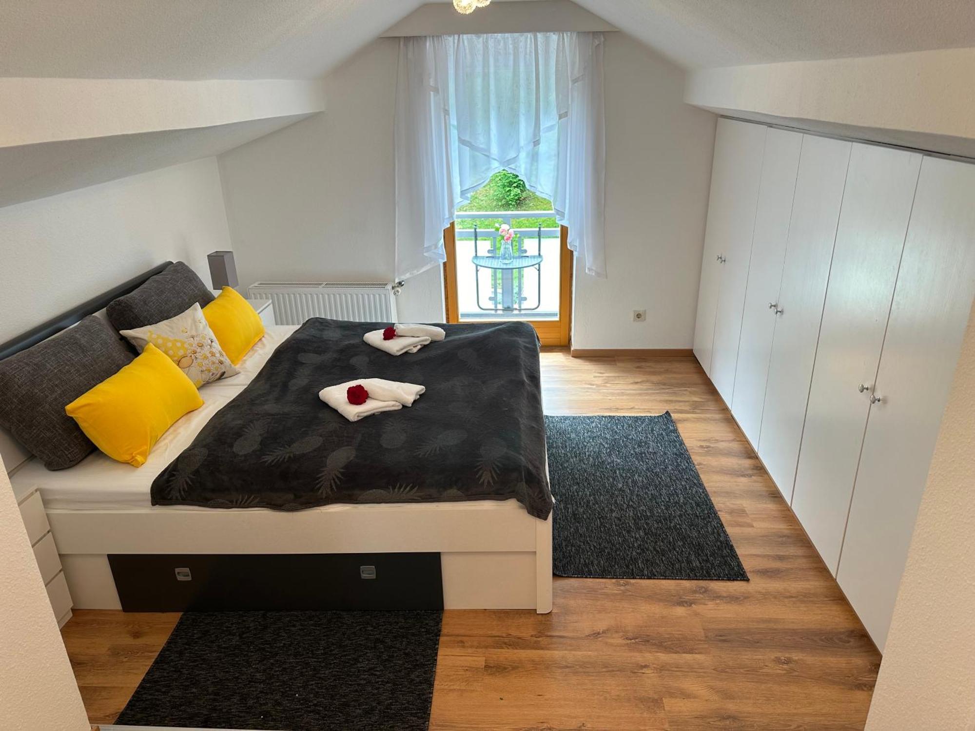 Ferienwohnung Waldblick, Faaker See Oberaichwald  Ngoại thất bức ảnh